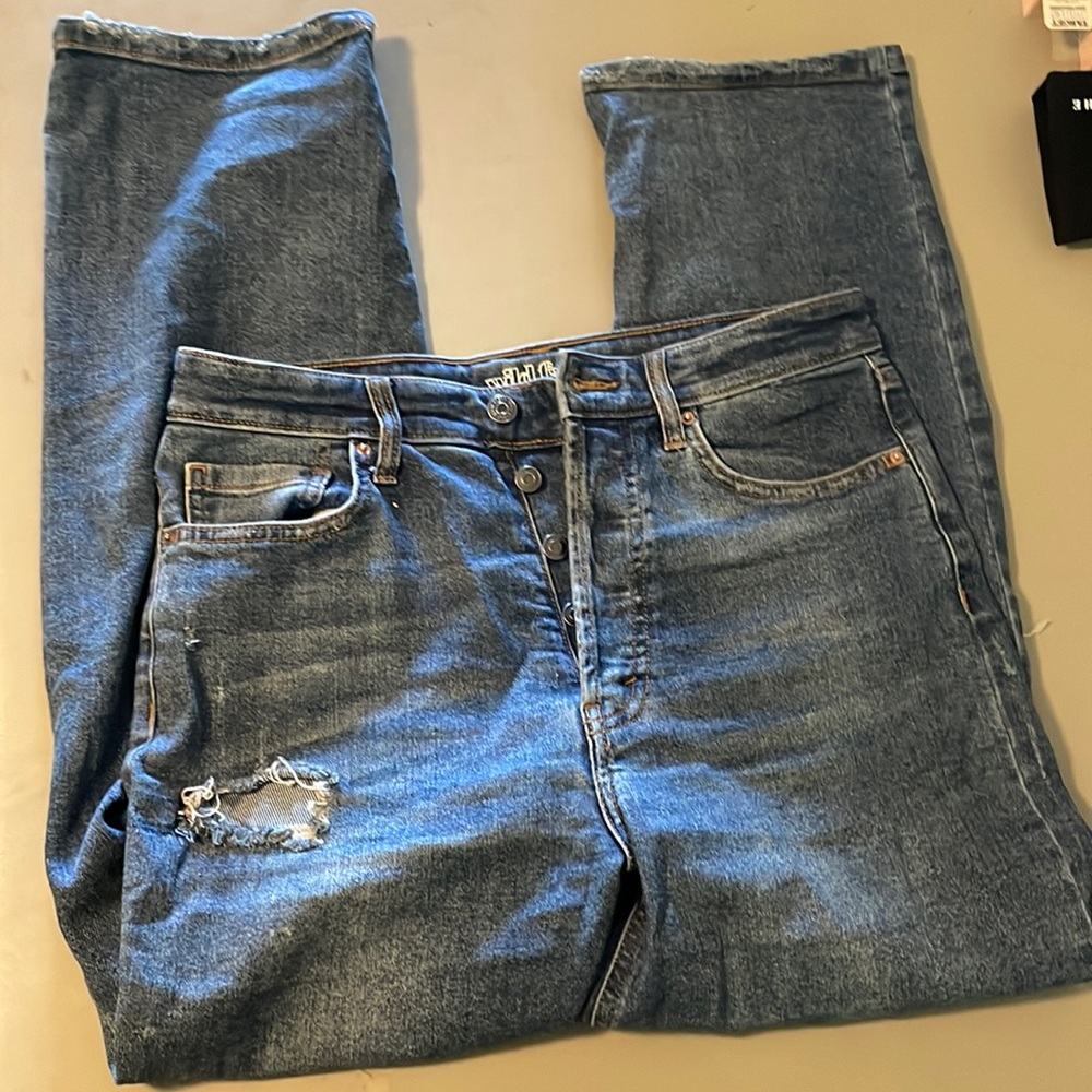 Juniors/Women's Jeans